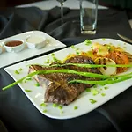 Restauracja -zajazd Trzech Braci 치에신