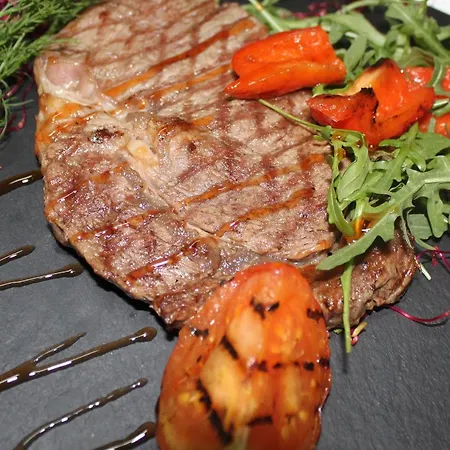 Restauracja -zajazd Trzech Braci *